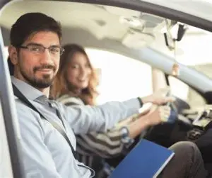 Canadian license driving instructor helping with Ontario driver's license application